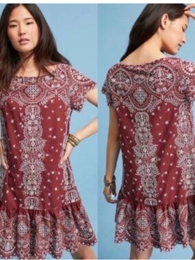 Feather & Bone Boho Paisley Print Short Sleeve Ruffle Hem Dress - Burgundy
